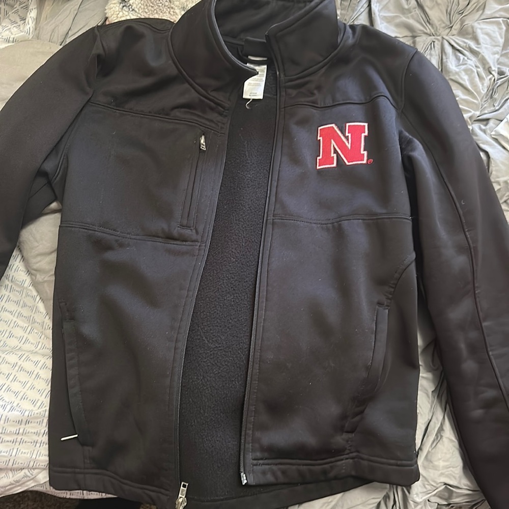 black zip jacket